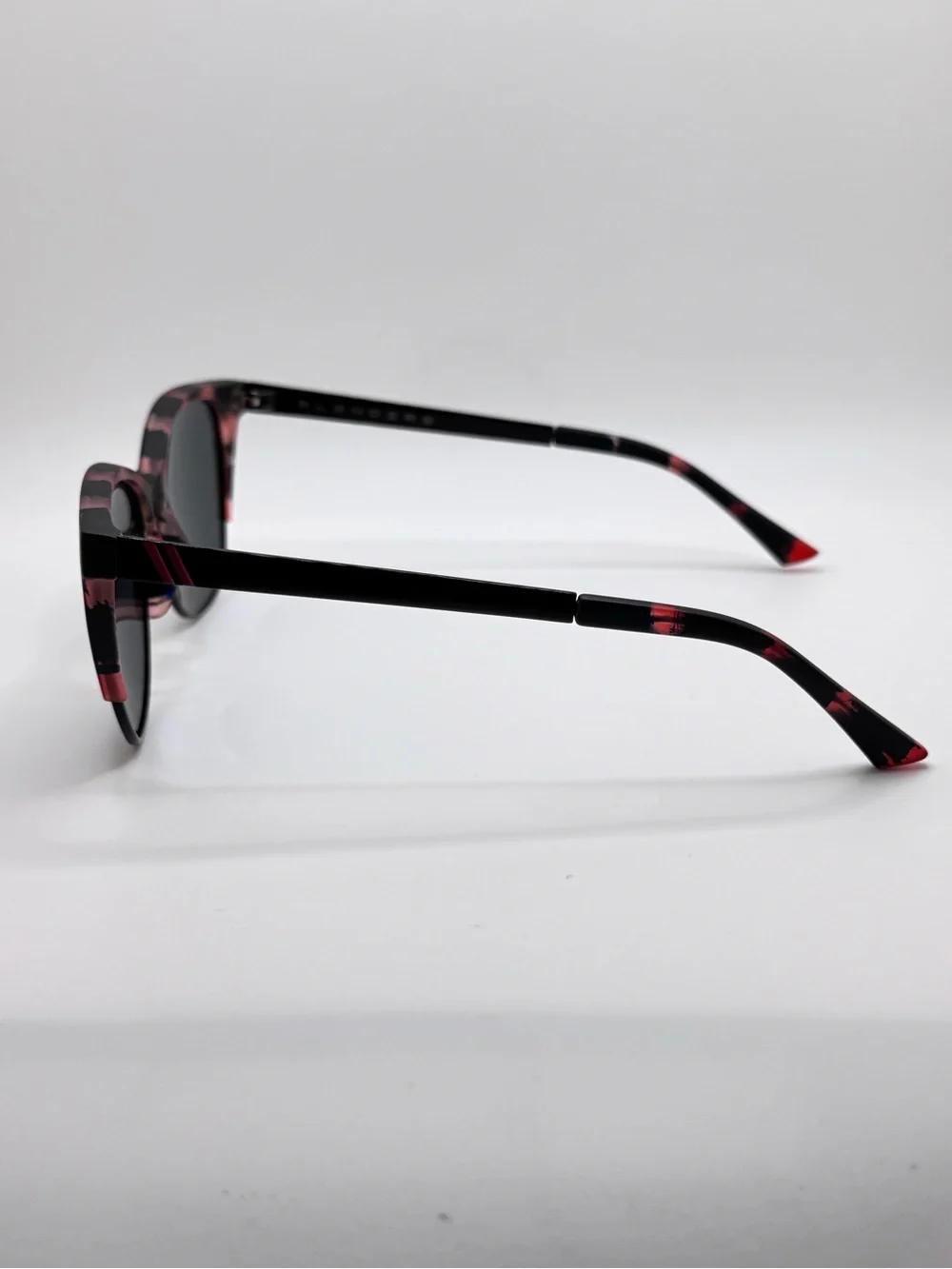 Blenders Blueberry Polarized Mirrored Sunglasses NWOT